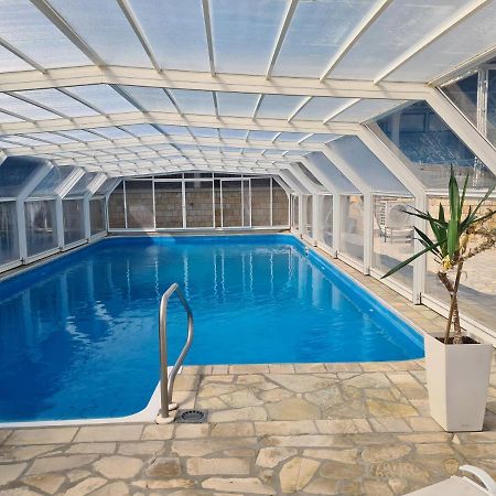 Sunny Hill Apartments & Aqua Park Врнячка-Баня Экстерьер фото