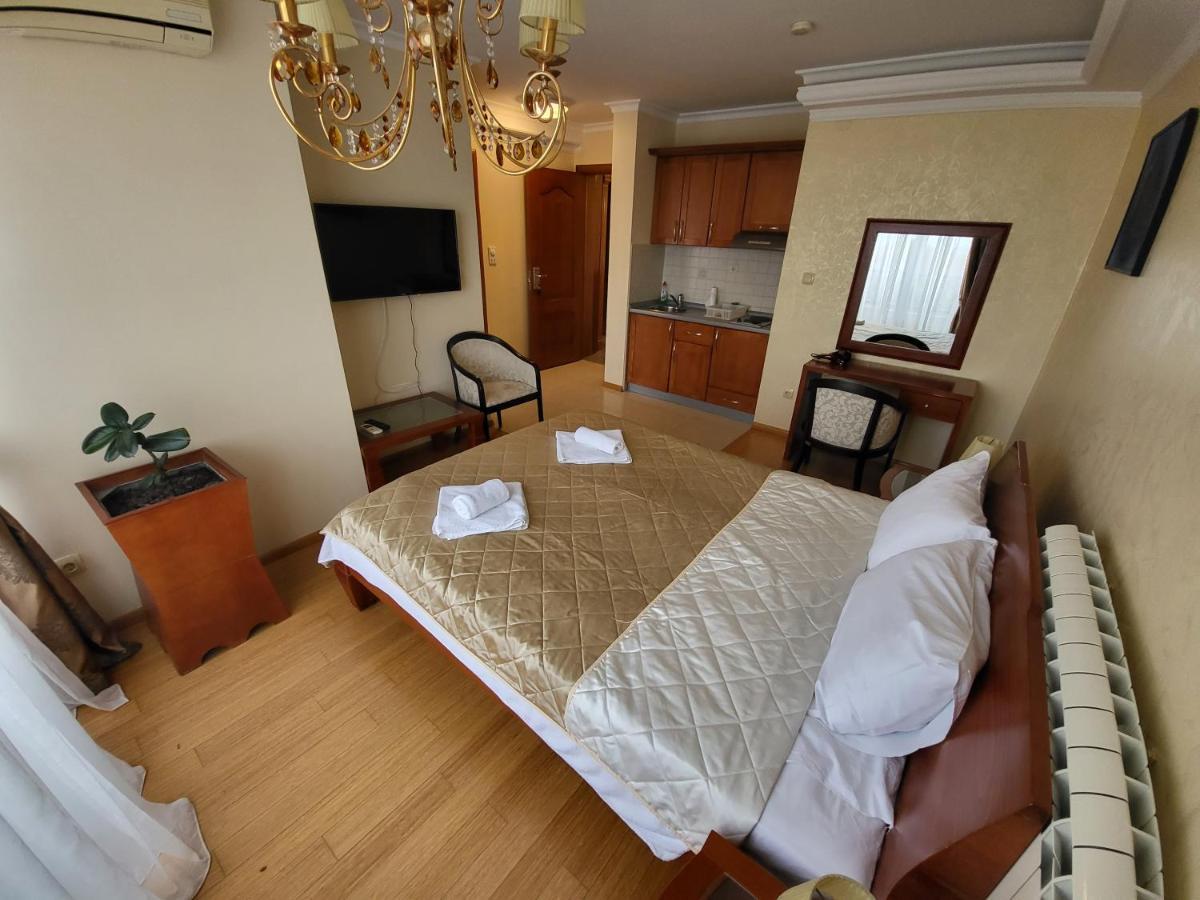 Sunny Hill Apartments & Aqua Park Врнячка-Баня Экстерьер фото