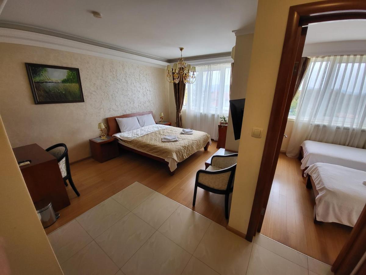 Sunny Hill Apartments & Aqua Park Врнячка-Баня Экстерьер фото
