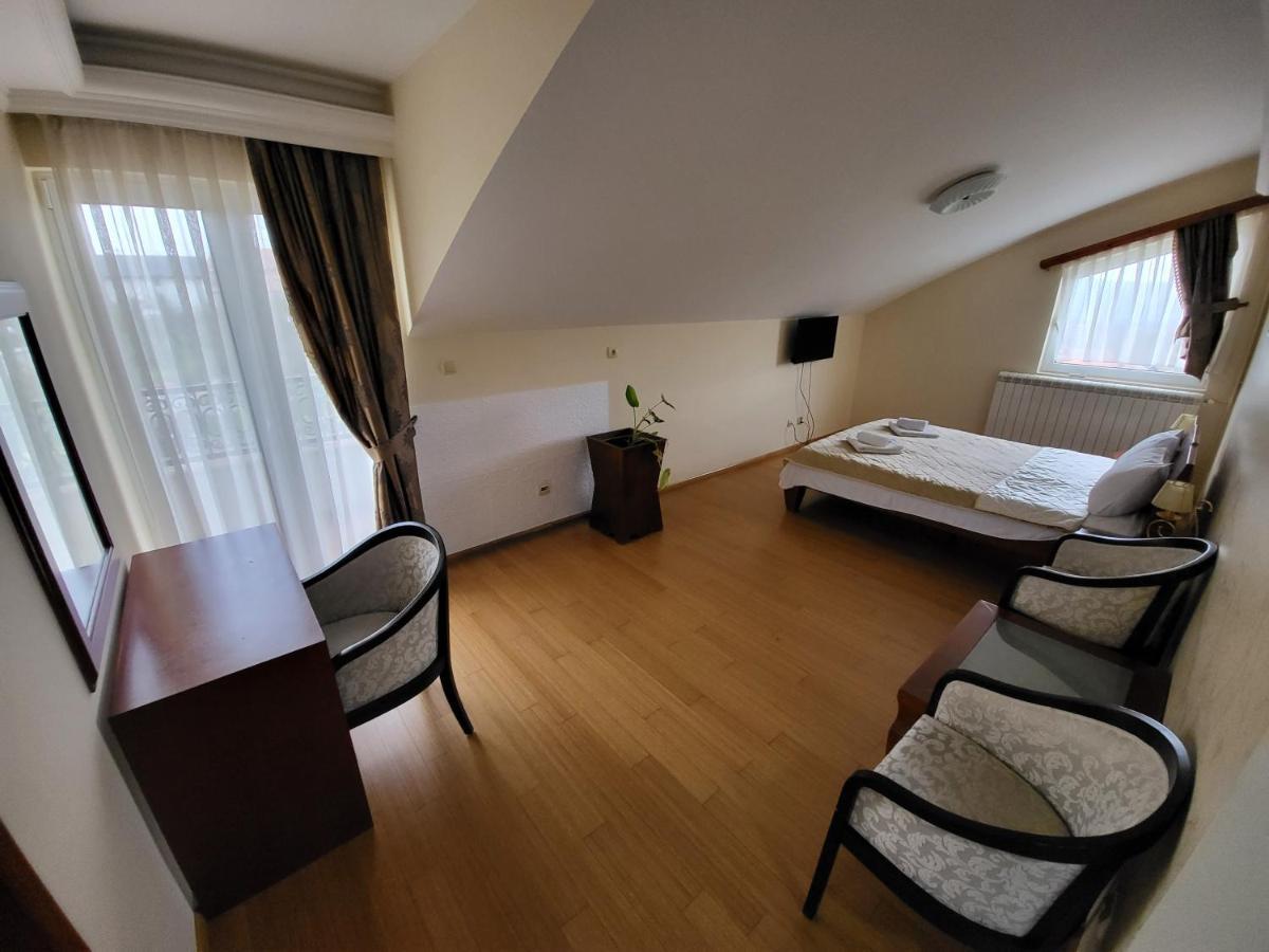 Sunny Hill Apartments & Aqua Park Врнячка-Баня Экстерьер фото