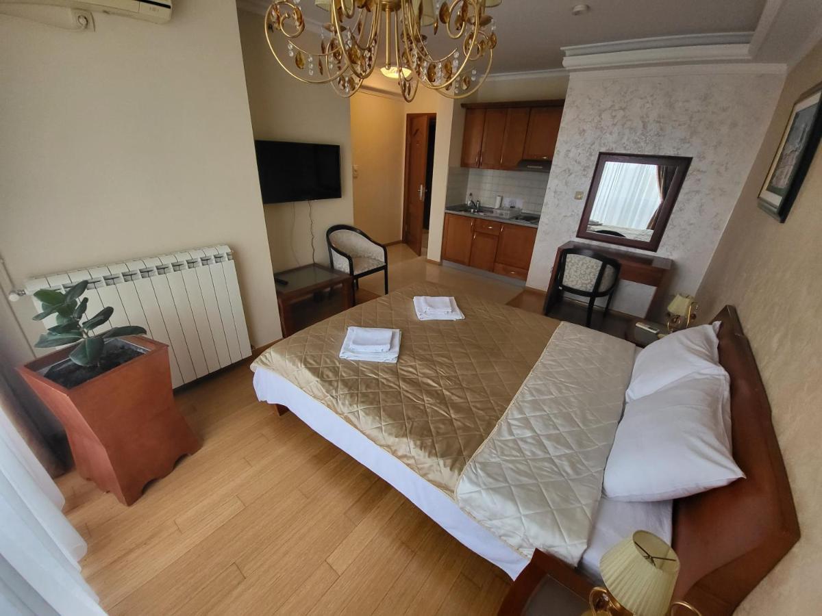 Sunny Hill Apartments & Aqua Park Врнячка-Баня Экстерьер фото